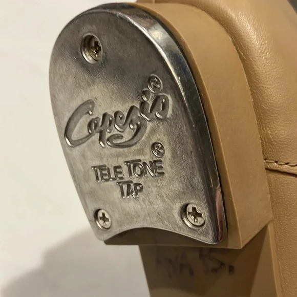 EUC Sz 5W Capezio leather tan tap shoes - Picture 12 of 13